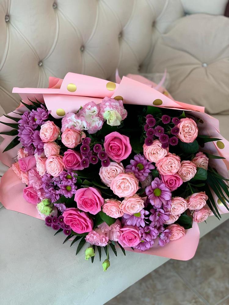 Букет цветов из: Хризантемы, Розы и Лизиантусы в Ермаковском