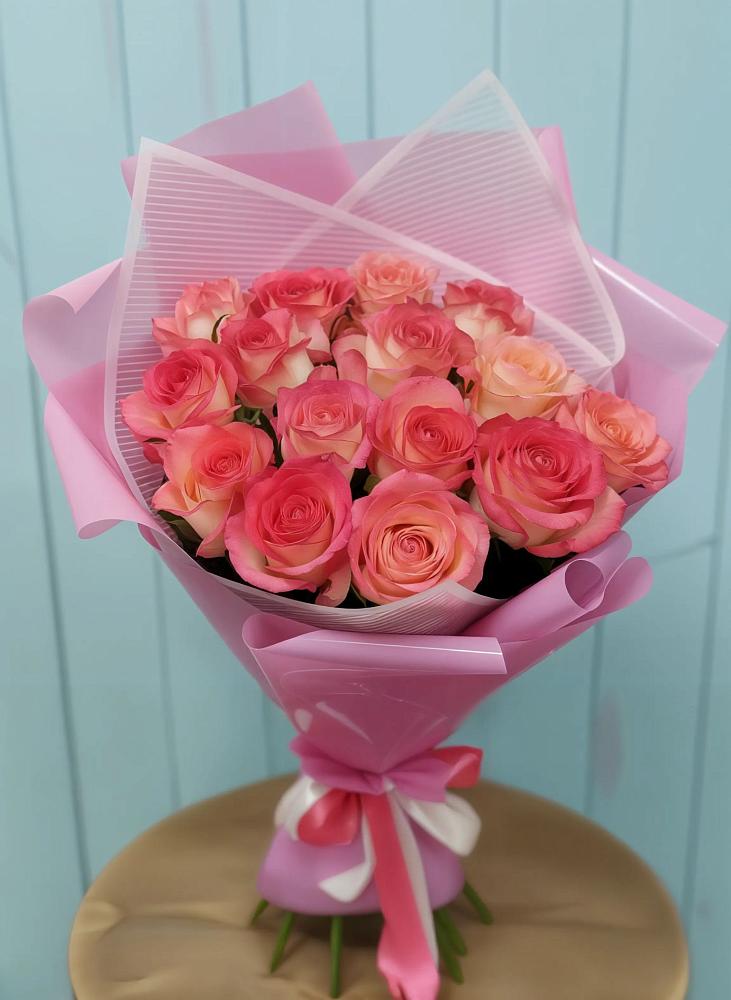 Букет 15 Розовых роз Равель в Ермаковском