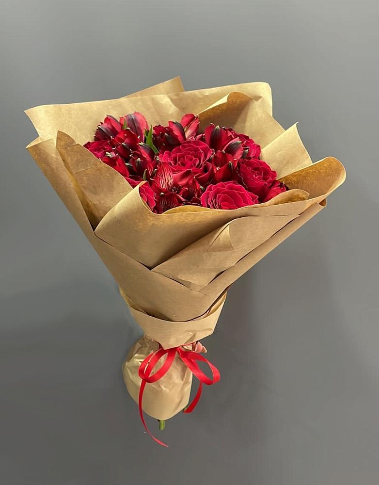 Букет цветов из: Альстромерии и Розы в Ермаковском