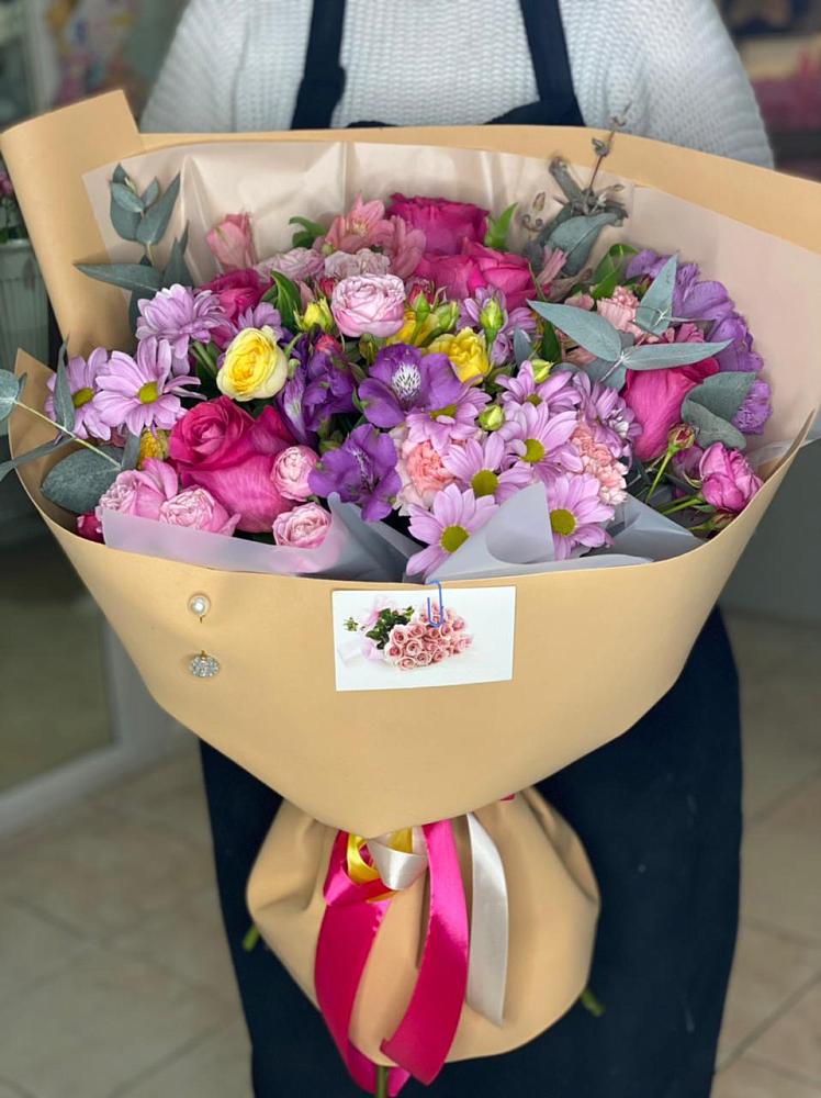 Букет цветов из: Хризантемы, Гвоздики и Альстромерии в Ермаковском