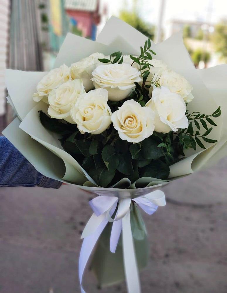Букет Белые розы Проуд в Ермаковском