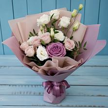 Букет цветов из:  Розы и Лизиантусы в Ермаковском