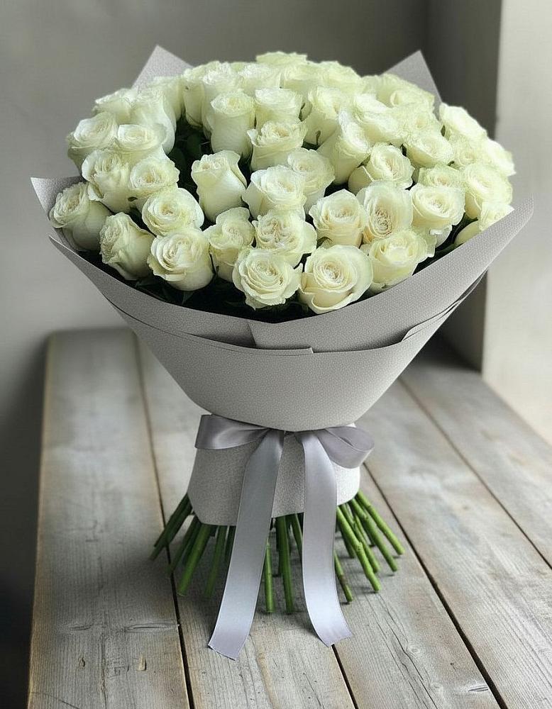 Букет 35 Белых роз в Ермаковском