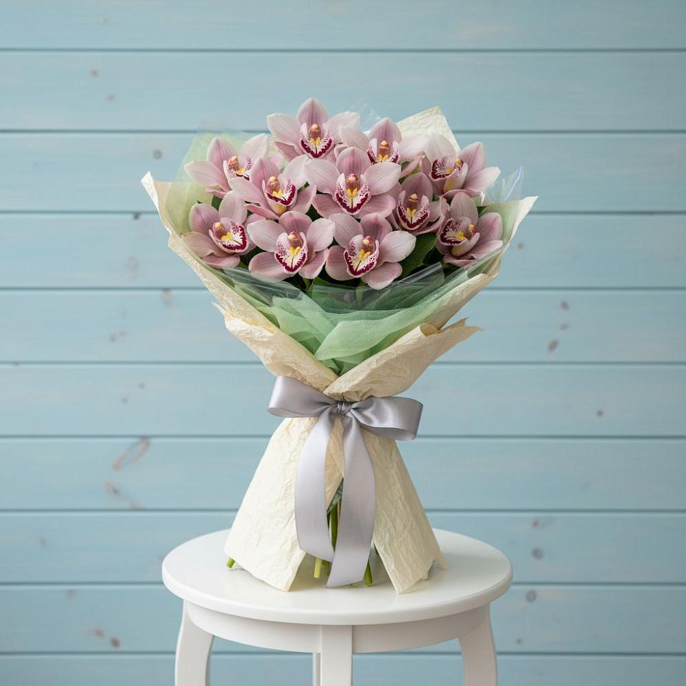 Букет цветов из: Орхидеи и Розы в Ермаковском