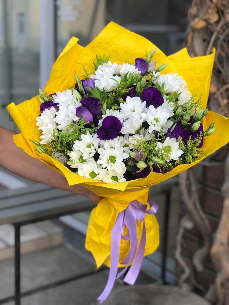 Букет цветов из: Ирисы, Хризантемы и Ромашки в Ермаковском