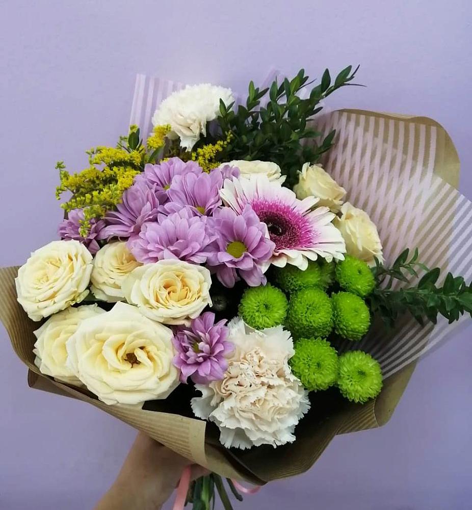 Букет цветов из: Хризантемы, Розы, Гвоздики и Герберы в Ермаковском