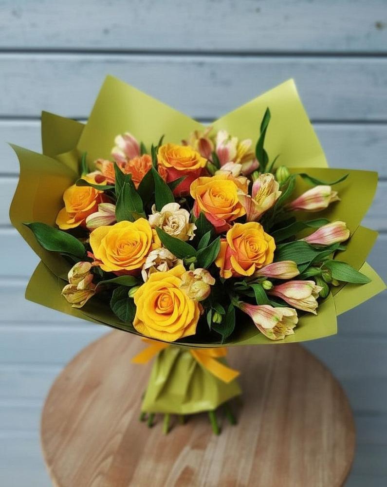 Букет цветов из: Альстромерии и Розы в Ермаковском