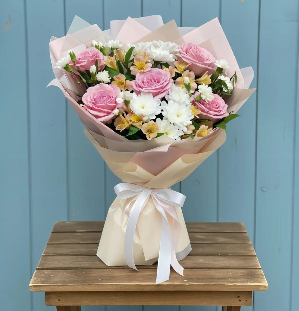 Букет цветов из: Гвоздики, Орхидеи и Розы в Ермаковском