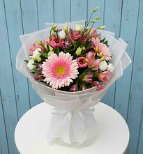 Букет цветов из:  Герберы, Альстромерии и Лизиантусы #REPLACE_PRED# Ермаковском