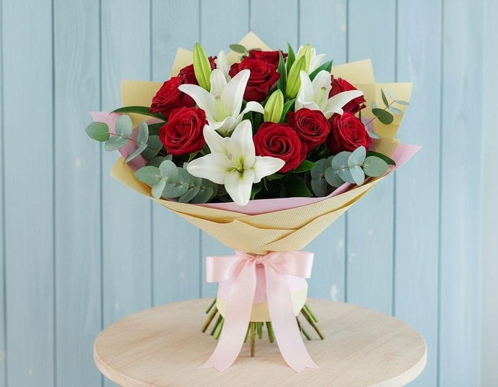 Букет цветов из: Лилии и Розы в Ермаковском